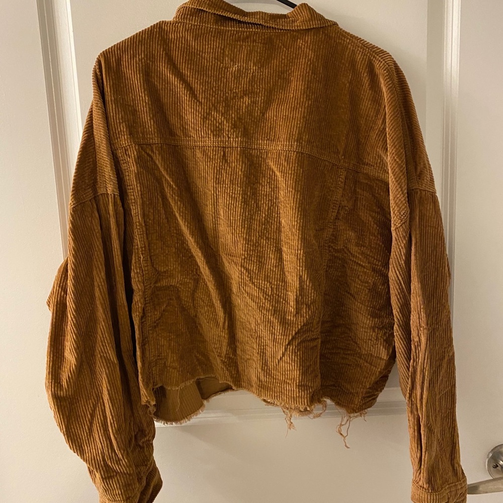 Corded cropped button up